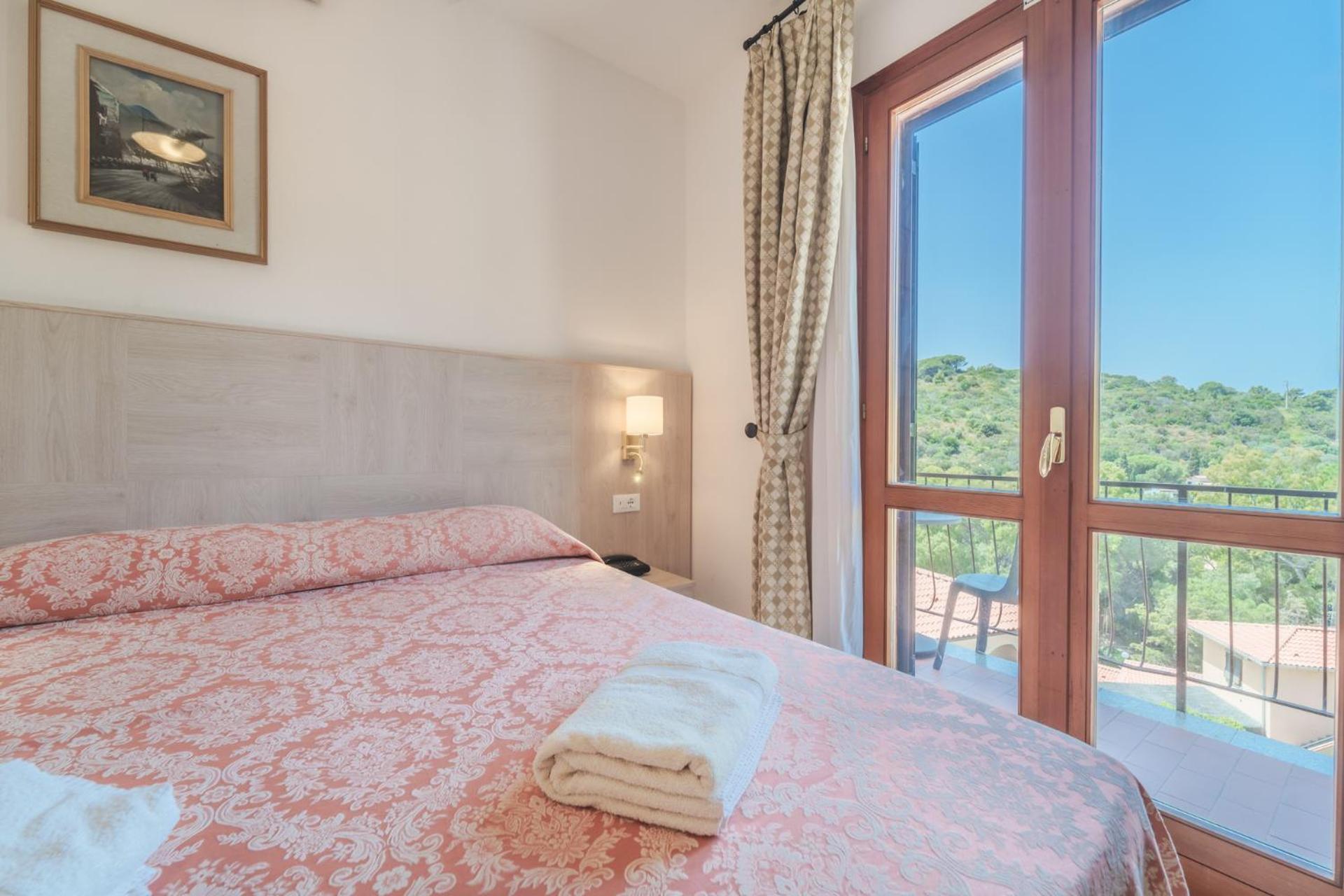 Hotel Lo Scirocco 페토바이아 외부 사진
